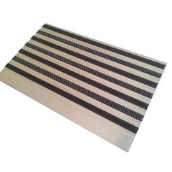 Outdoor mat for commercial sites and office buildings with 1 ramp, 77 x 45 cm, L45 Rubber + Brush
